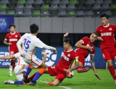  仰望乞力马扎罗是什么梗 