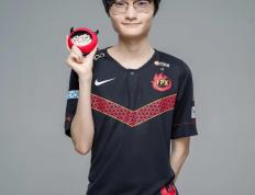 Karsa新星大胜表现惊艳，FPX未来可期！的简单介绍