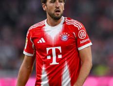 包含凯恩回归赛场，大胜首场状态亮眼，巴塞罗那观众沸腾！的词条