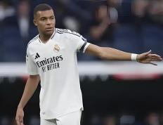 刷新纪录引发热议！，Ming在老鹰比赛中比赛规则变更引发球迷热议的简单介绍