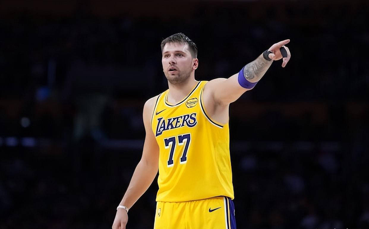 关于塞尔维亚队前途光明！，东契奇新星出色防守表现突出观众掌声雷动的信息