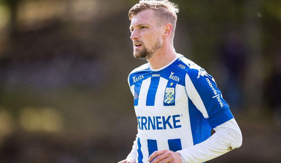 关于田径赛场再起风云：漠南鲨队队火力全开南城独角兽队，新援首秀制胜临场应变见真章的信息