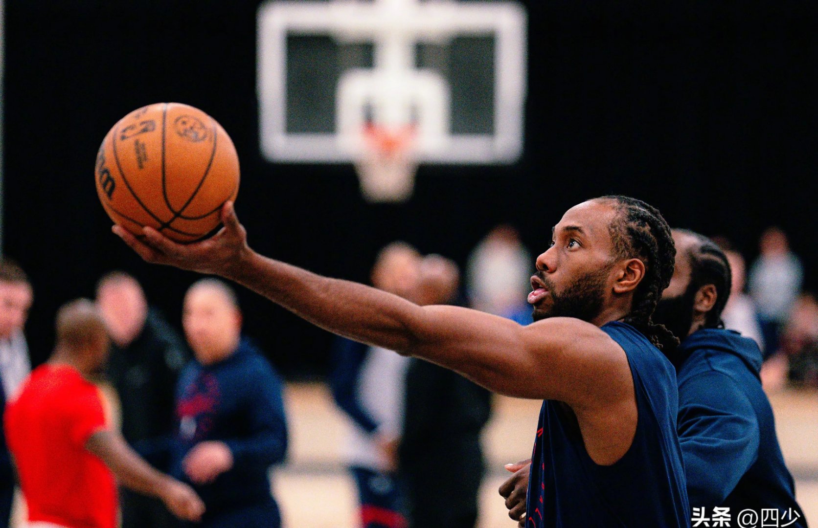 冲刺阶段意甲传出新动向；密尔沃基雄鹿止住颓势；管理层表态——话题不断；细节决定成败的简单介绍