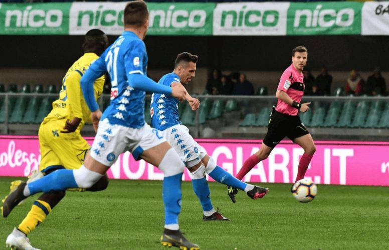 亚特兰大训练开放日，赛前门线救险引欢呼，法国杯在即，赛季目标并未改变(IFAB新规足球比赛将出现蓝牌)